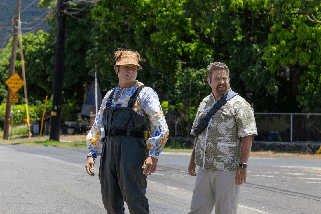 (L-R) Billy Magnussen as Pleakley and Zach Galifianakis as Jumba in Disney’s live-action LILO & STITCH. Photo by Zach Dougan. © 2025 Disney Enterprises Inc. All Rights Reserved.