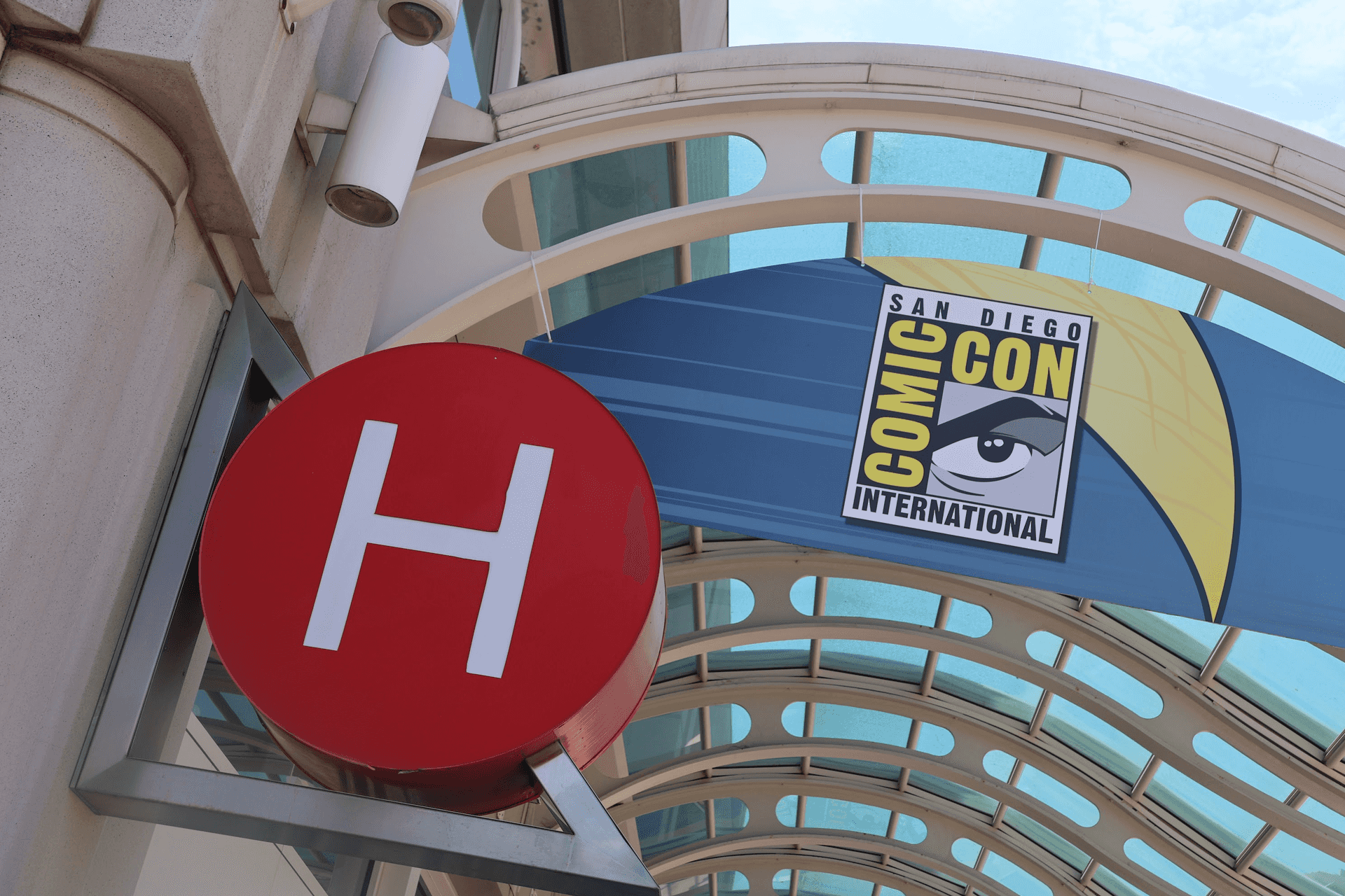 Hall H sign at San Diego Comic-Con 2025 (Photo: Ido Shayevitz, ComicON)