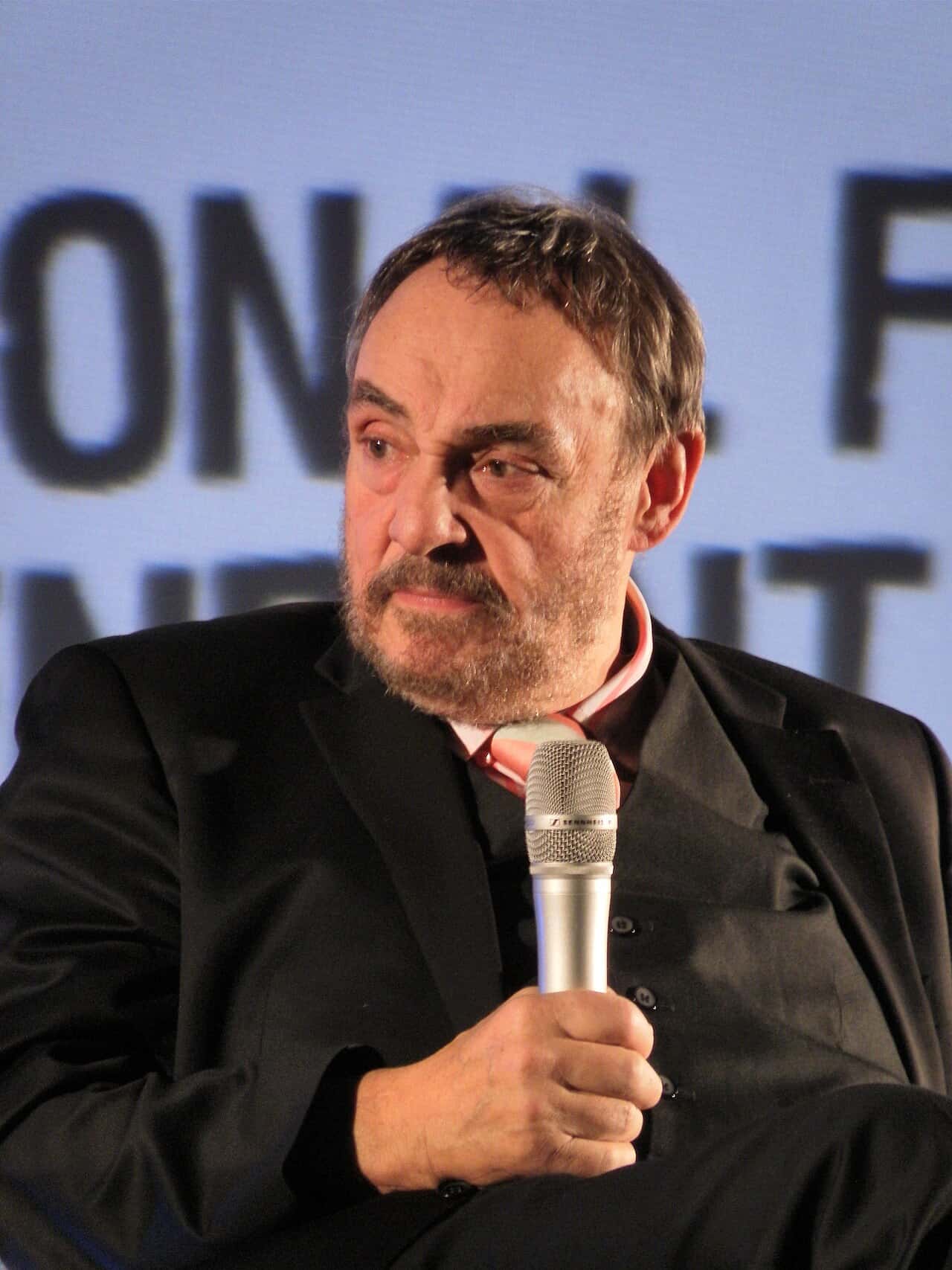 תמונת פרופיל של John Rhys-Davies